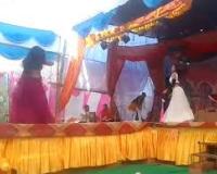 जालौन में रामलीला के नाम पर अश्लीलता का आरोप, धार्मिक मंच पर बार-बालाओं का डांस!