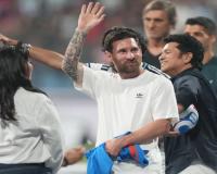 अरुण जेटली स्टेडियम के बाहर गूंजे ‘मेसी,मेसी’ के नारे, उमड़ा फैंस का सैलाब