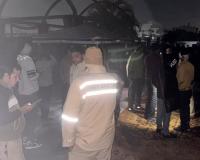 उत्तराखंड सीमा से सटे होटल में अचानक भीषण आग-40 लोग धुएं में फंसे, रातभर चले रेस्क्यू अभियान ने सभी की जान बचाई