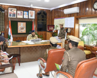 मेरठ: डीआईजी कलानिधि नैथानी ने मिशन शक्ति और जीरो फेटेलिटी क्रिटिकल कॉरिडोर कार्यक्रम की समीक्षा की