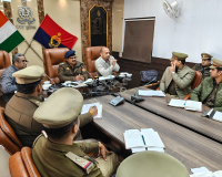 मेरठ: पेशेवर जमानतदारों के सत्यापन अभियान पर पुलिस ने की उच्च स्तरीय समीक्षा बैठक