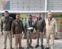 मेरठ के खरखौदा में शराब तस्कर गिरफ्तार, 24 पव्वे देशी शराब बरामद