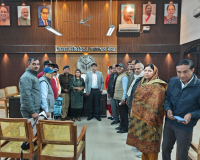 मेरठ में जिला सैनिक बन्धु की मासिक बैठक में पूर्व सैनिकों और शहीद परिवारों की समस्याओं का निस्तारण