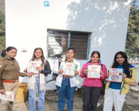 मेरठ में मिशन शक्ति फेज-5: एंटी रोमियो टीमों ने छात्राओं व महिलाओं को किया जागरूक