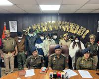 नोएडा पुलिस ने अवैध कॉल सेंटर पकड़ा, OTT प्लेटफॉर्म से ठगी करने वाले 6 आरोपी गिरफ्तार