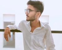 ग्रेटर नोएडा में सड़क हादसे: 22 वर्षीय युवक की मौत, एक गंभीर रूप से घायल