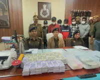 नोएडा: नोट दुगना करने का झांसा देकर ठगी करने वाले 6 आरोपी गिरफ्तार, भारी बरामदगी