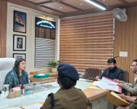 नोएडा: जिला रजिस्ट्रेशन एवं अल्ट्रासाउंड समिति की समीक्षा बैठक, अस्पतालों और अल्ट्रासाउंड केंद्रों के नवीनीकरण एवं नियम पालन पर जोर