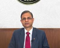 बाजार में नकदी की कमी दूर करने के लिए RBI की बड़ी चाल: ₹1 लाख करोड़ OMO और $5 अरब करेंसी स्वैप का ऐलान