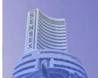 शुरुआती कारोबार में शेयर बाजार पर दबाव, सेंसेक्स और निफ्टी में गिरावट