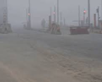 मेरठ में 'कोल्ड अटैक': पहाड़ों जैसी ठंड और घने कोहरे की चपेट में पश्चिम यूपी, 25 जिलों में रेड अलर्ट