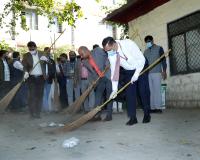जयपुर: मुख्य सचिव सहित अधिकारी-कर्मचारियों ने सचिवालय में लगाई झाडू