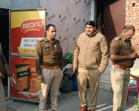 मुजफ्फरनगर में शिवा टूरिस्ट ढाबे के पीछे मंडी पुलिस की दबिश, कई प्रेमी युगल पकड़े— कड़ी पूछताछ