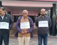 निर्वाल हॉस्पिटल विवाद, मौहल्ले वालों ने दी आत्मदाह की चेतावनी, डॉक्टर बोले-बैठकर मामला निपटा लेंगे !