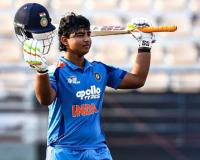 वैभव सूर्यवंशी का 56 गेंदों में तूफानी शतक दुबई में धमाका कर गया सबसे कम उम्र का भारतीय बल्लेबाज 