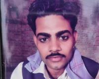 शामली: घर के आंगन में व्यक्ति का संदिग्ध हाल में शव मिलने से सनसनी