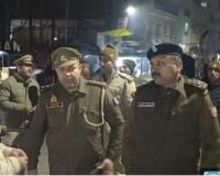 सहारनपुर: गंगोह पुलिस ने देर रात बाजारों का पैदल भ्रमण कर सुरक्षा कड़ी की