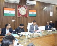 सहारनपुर: मुख्यमंत्री युवा उद्यमी विकास योजना की समीक्षा बैठक में जिलाधिकारी की कड़ी चेतावनी