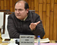 शामली में सड़क निर्माण और चौड़ीकरण के लिए विधायक ने PWD प्रमुख सचिव को सौंपा प्रस्ताव