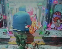 झांसी में अजीब चोरी: डर भी था, अपराध भी… CCTV में कैद पूरी कहानी