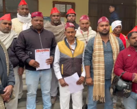 शामली में सोनू कश्यप हत्याकांड पर निषाद पार्टी का आक्रोश, मुख्यमंत्री के नाम ज्ञापन डीएम को सौंपा