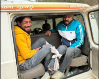 नोएडा: घरों व मंदिरों में चोरी करने वाले दो बदमाश पुलिस मुठभेड़ में घायल, बरामद अवैध सामान