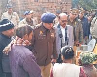 मुज़फ्फरनगर में सोनू कश्यप के परिजनों से मिले डीएम और एसएसपी, न्याय का भरोसा दिलाते हुए शांति की अपील की