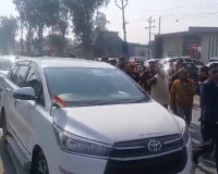 मुजफ्फरनगर में बिना रुके निकले नवनियुक्त प्रदेश अध्यक्ष पंकज चौधरी, देखते रह गए कार्यकर्ता