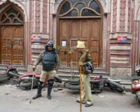 दिल्ली पुलिस ने तुर्कमान गेट पत्थरबाजी मामले में 30 लोगों की पहचान की, सपा सांसद से होगी पूछताछ