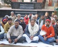 शामली में कांग्रेसियों का अमरण अनशन, मनरेगा से महात्मा गांधी का नाम हटाने का विरोध