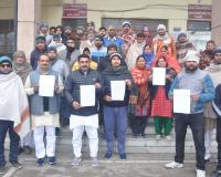 शामली: कौशांबी विहार कॉलोनीवासियों ने नाले की दिशा पर आपत्ति जताई, डीएम को ज्ञापन सौंपा