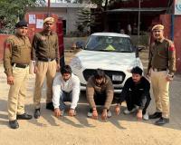 गुरुग्राम: एक्सप्रेसवे पर स्विफ्ट कार से युवाओं ने फिर की स्टंटबाजी, तीन गिरफ्तार