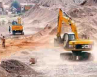 सहारनपुर: ओवरलोड रेत और बजरी से भरे दो डम्पर थाने की टीम ने किए सीज