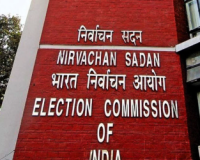 शामली में मतदाताओं ने सूची में नाम, उम्र और पते की जांच की, नए मतदाता फार्म-6 भरकर पंजीकरण कराए