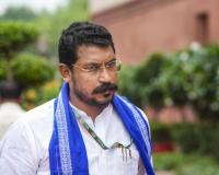 सांसद चंद्रशेखर आजाद का फेसबुक लाइव: पुलिस पर लगाए गंभीर आरोप, पीड़ित लड़की को लेकर जताया बड़ा डर