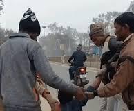 प्रयागराज में दरिंदगी की कोशिश: दिव्यांग नाबालिग से छेड़छाड़ पर फूटा जनता का गुस्सा; आरोपी को 1.5 km घसीटकर ले गए थाने