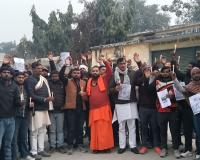 सोनू कश्यप हत्याकांड: मोरना में फूटा गुस्सा, कैंडल मार्च निकाल हत्यारों को फांसी देने की मांग; 50 लाख के मुआवजे पर अड़ा समाज