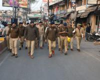 मुज़फ्फरनगर: वरिष्ठ पुलिस अधीक्षक ने नगर क्षेत्र में फ्लैग मार्च कर सुरक्षा व्यवस्था का लिया जायजा