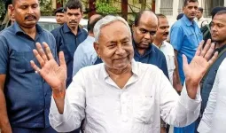 बिहार चुनाव : एग्जिट पोल्स में 'कहो दिल से, नीतीश फिर से' पर मुहर, एनडीए की 'प्रचंड जीत'