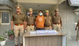 नोएडा में नशे का आदी चोर गिरफ्तार, घर से लाखों के जेवरात और कीमती सामान चोरी