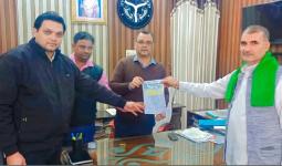 शामलीः पश्चिमी उत्तर प्रदेश में हाईकोर्ट बेंच की मांग, भाकियू ने एडीएम को सौंपा ज्ञापन