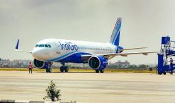 इंडिगो के विमान का पिछला हिस्सा रनवे से टकराया