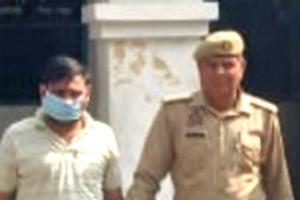 सहारनपुर: थाना नकुड़ पुलिस ने हत्या के मुकदमे में वांछित अभियुक्त परवेज को किया गिरफ्तार