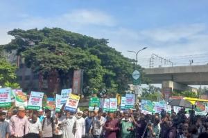 बांग्लादेश में जनमत संग्रह कराने की मांग तेज, आठ दलों ने की रैली, चुनाव आयोग को सौंपा ज्ञापन