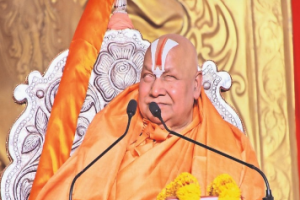 जगद्गुरु रामभद्राचार्य पहुंचे अयोध्या, बोले–  रामलला के दर्शन कर मन आनंद से भर गया