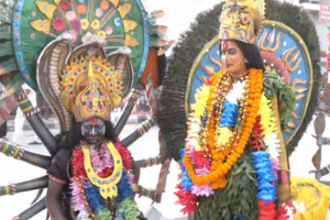 दीपोत्सव से पहले फूलों और दीपों से सजी अयोध्या, 26 लाख दीयों से बनेगा रिकॉर्ड