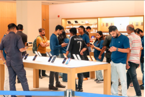 एप्पल की सितंबर तिमाही में 102.5 बिलियन डॉलर की कमाई, भारत में आईफोन की रिकॉर्ड शिपमेंट