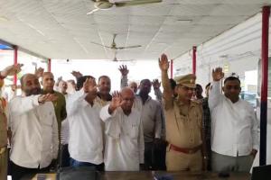 मुजफ्फरनगर पुलिस ने ग्रामीणों को दिलावाई‘अपराध ना करने’ की शपथ, कार्तिक पूर्णिमा मेला सुरक्षित होगा