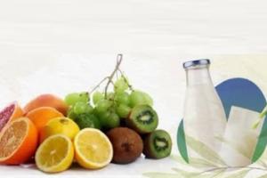 दूध के साथ खट्टे फल न लें, पाचन और सेहत पर पड़ सकता है बुरा असर
