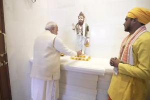 अयोध्या: पीएम मोदी ने राम मंदिर में पूजा-अर्चना और ध्वजारोहण समारोह में भाग लिया